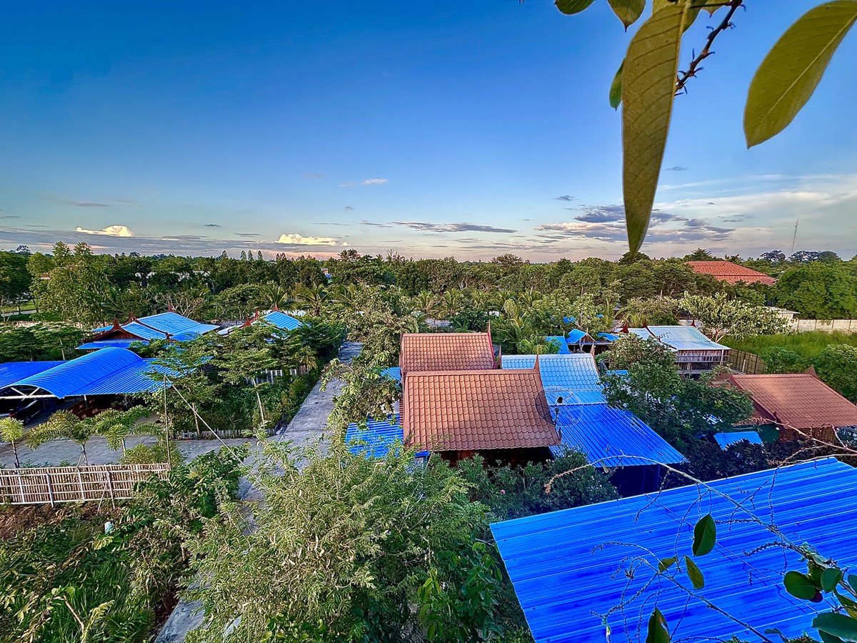 หน้าบ้านต้อนรับ